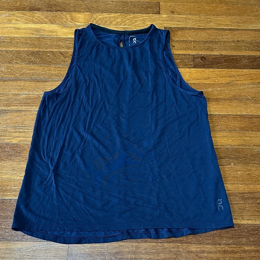 On Running Women’s Deep Blue Active Tank Top, Open Back, Large